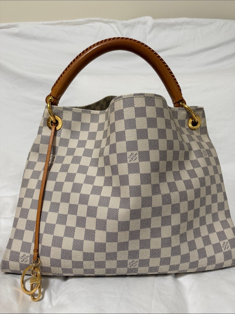 Louis Vuitton Artsy MM Damier Azur coated Canvas Shoulder Bag
